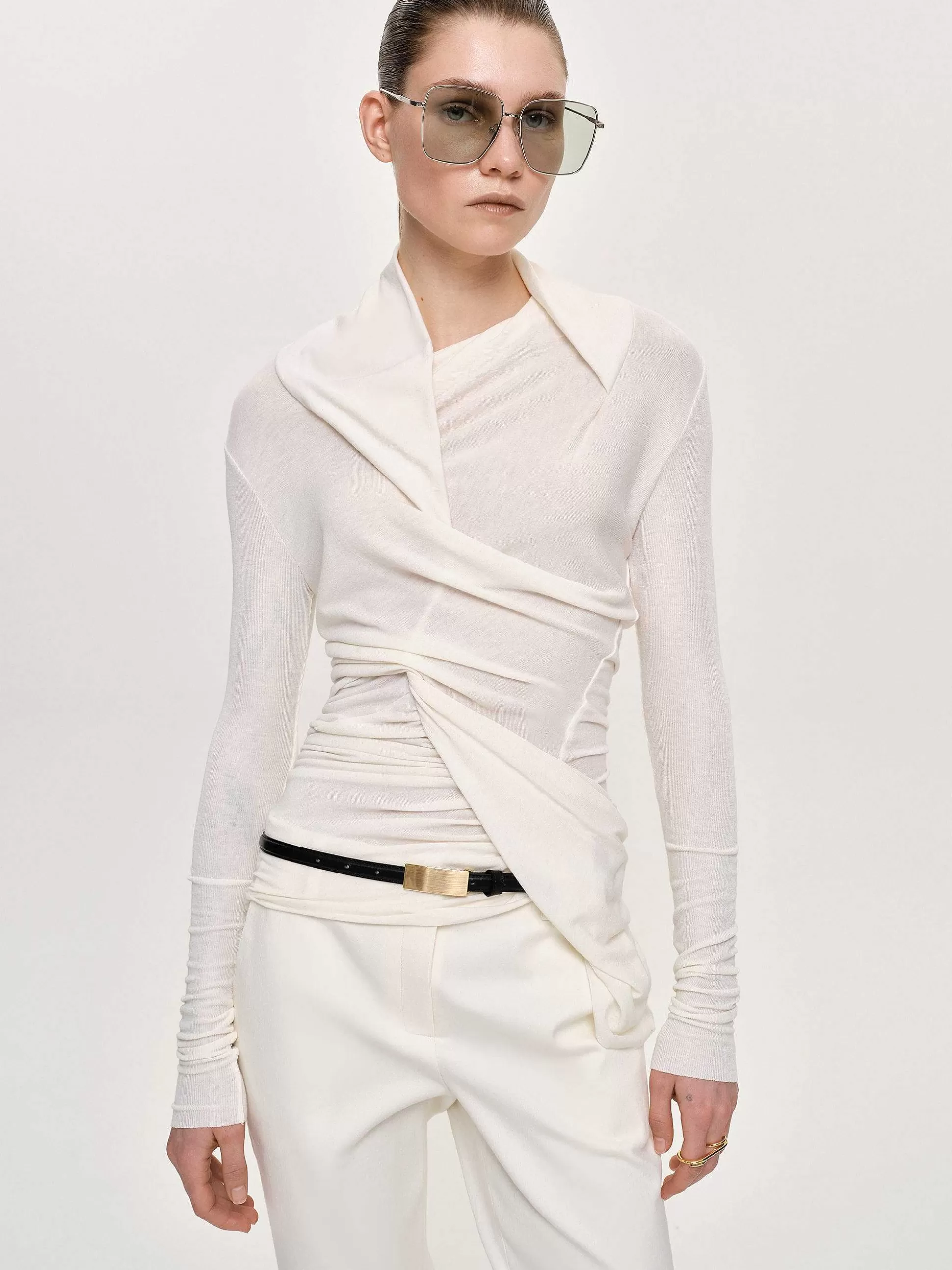 Source Unknown Haut Drape Asymetrique Folgore, Ivoire Clearance