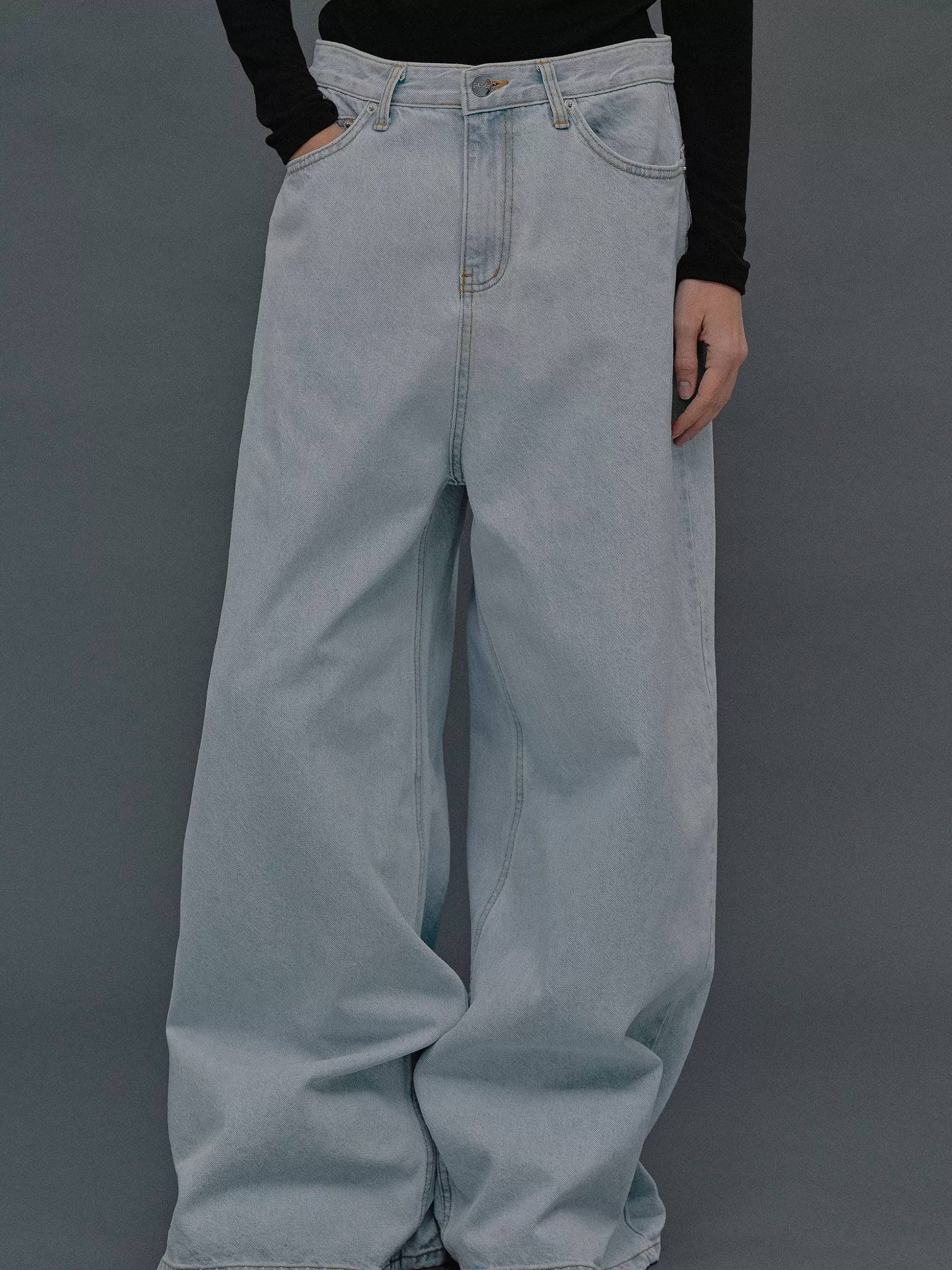 Source Unknown Jean Coupe Oversize, Delavage Bleu Clair Discount