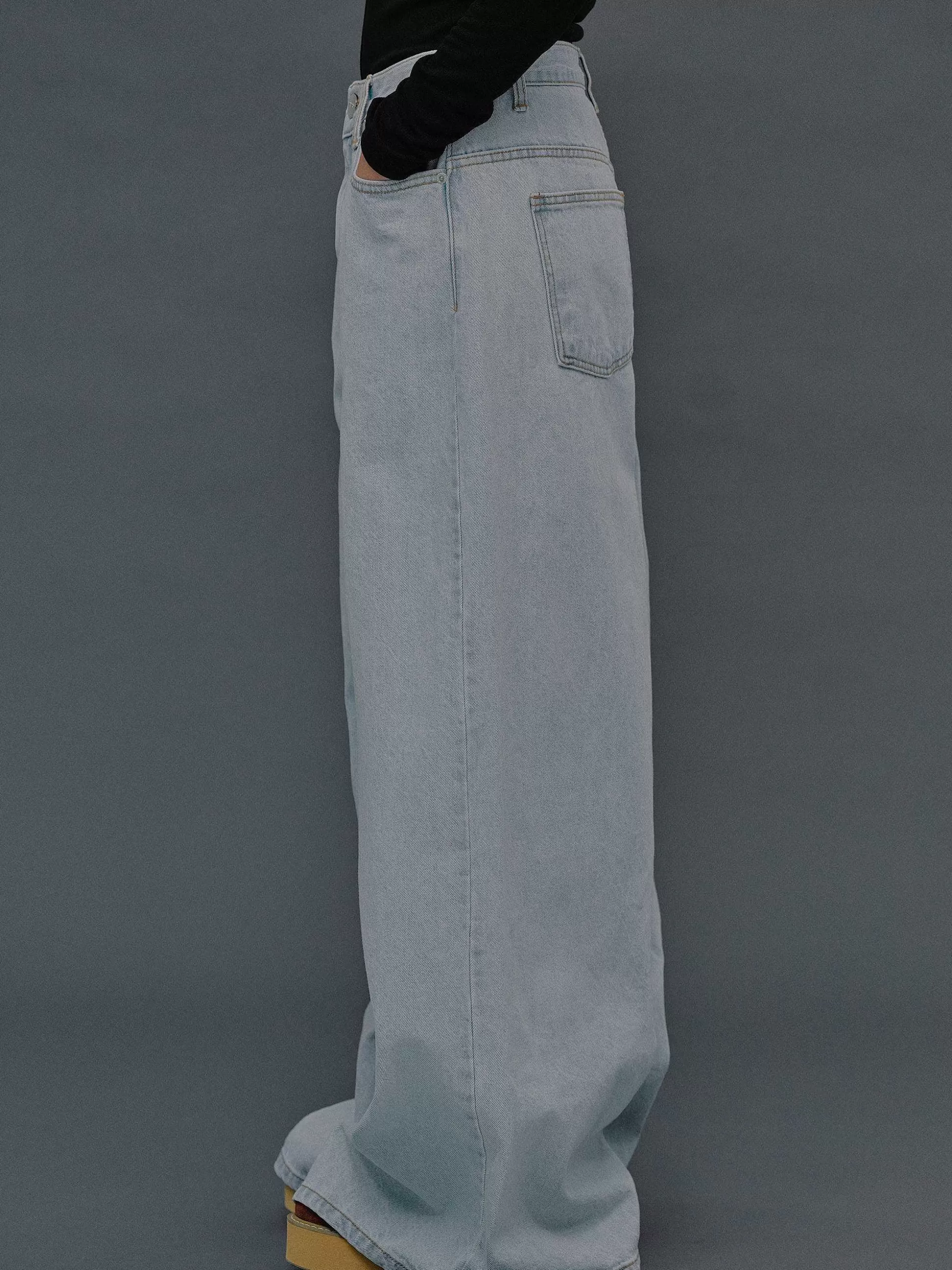 Source Unknown Jean Coupe Oversize, Delavage Bleu Clair Cheap