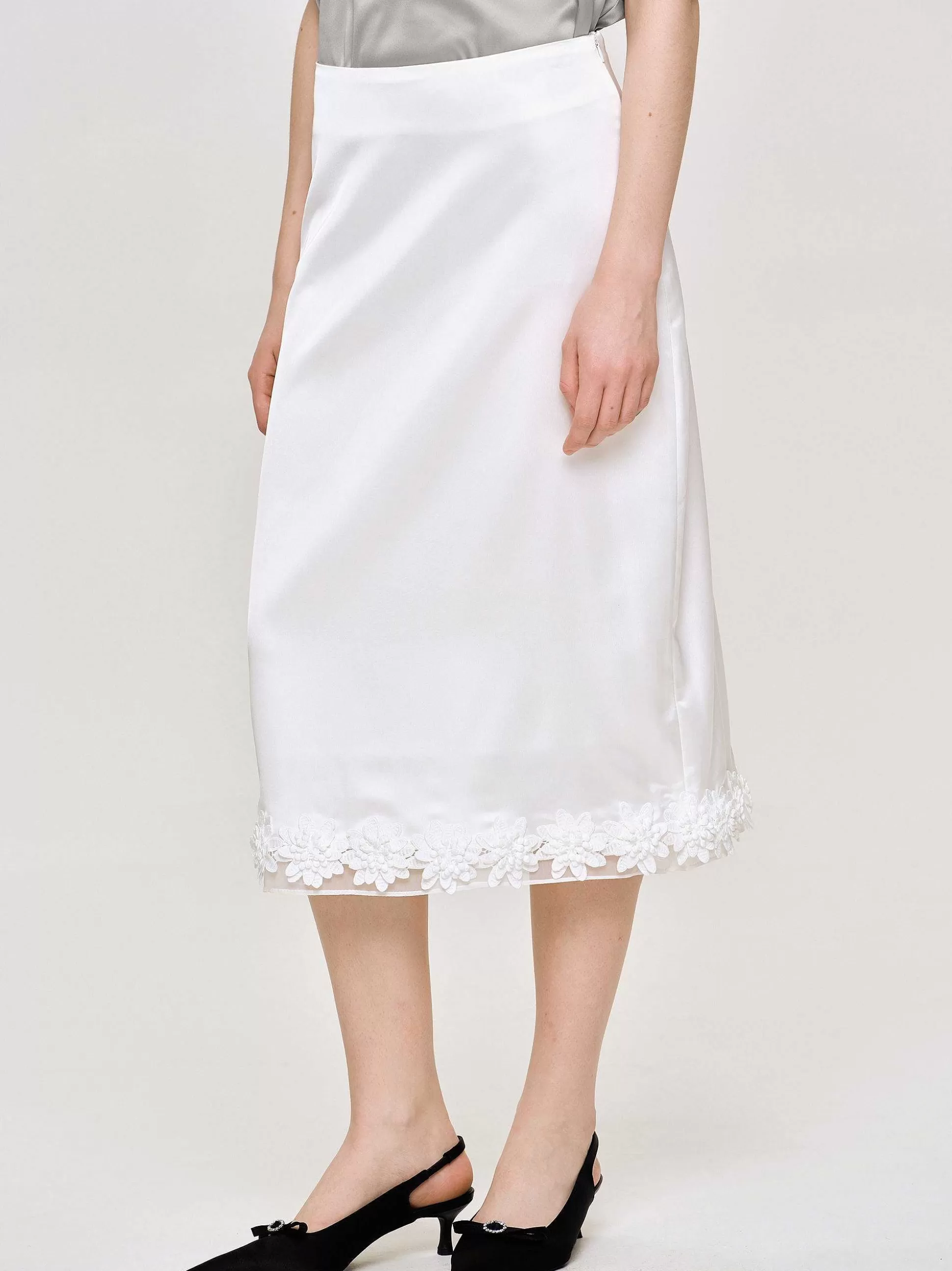Source Unknown Jupe En Satin Applique, Blanc Shop
