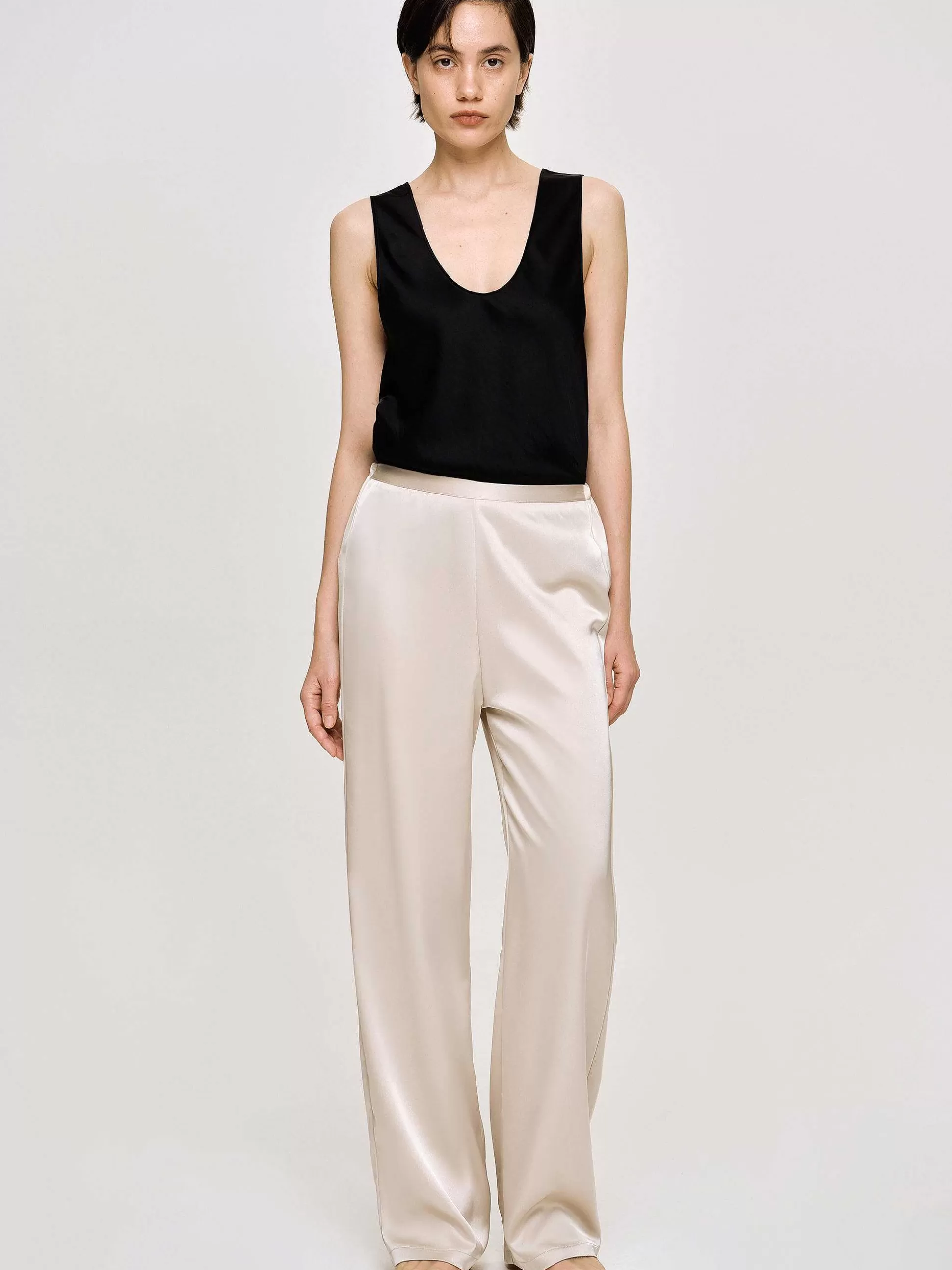 Source Unknown Pantalon En Crepe Satine, Champagne Online