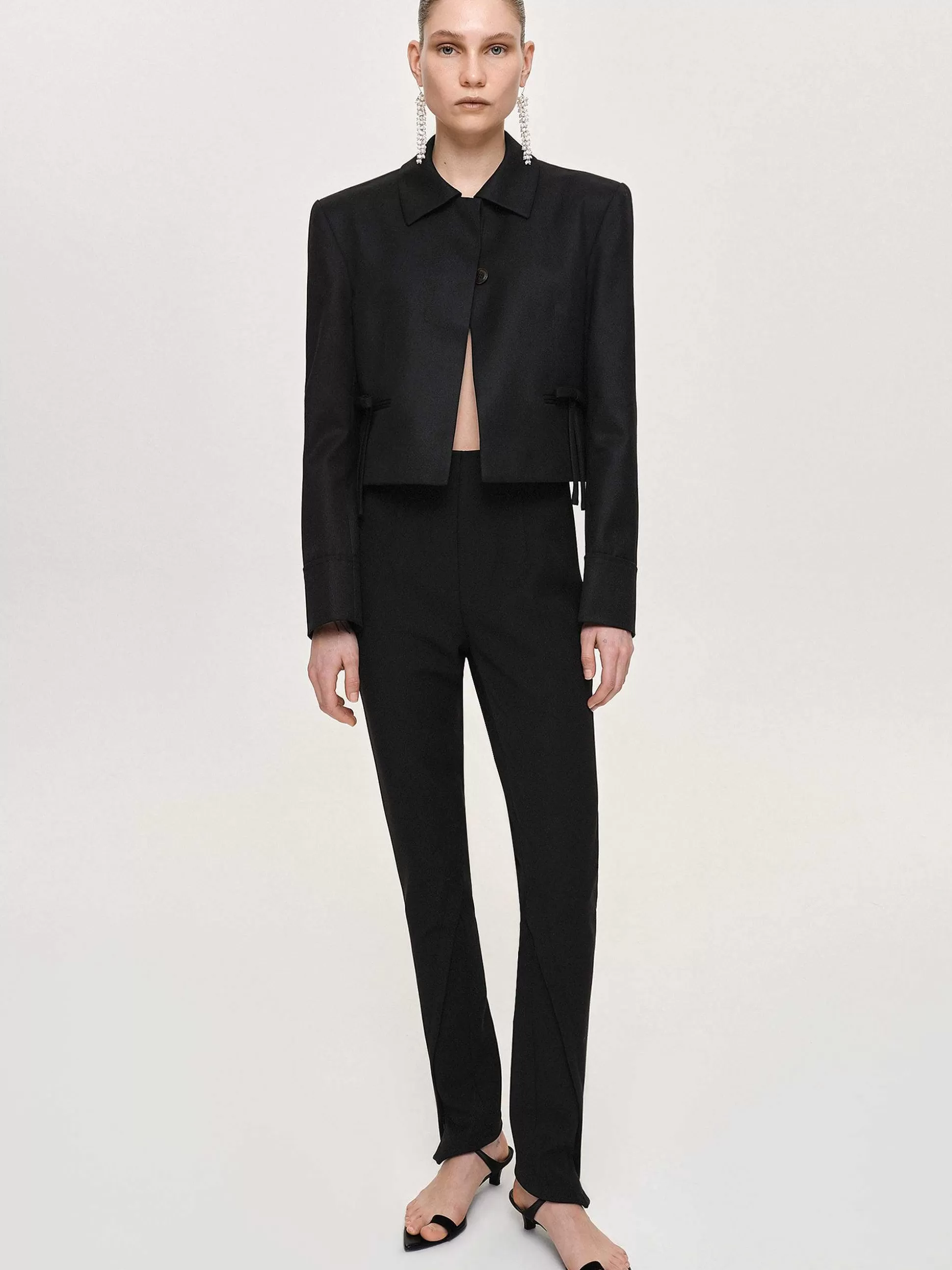 Source Unknown Pantalon Slim Coupe En Biais Tyia, Noir Flash Sale