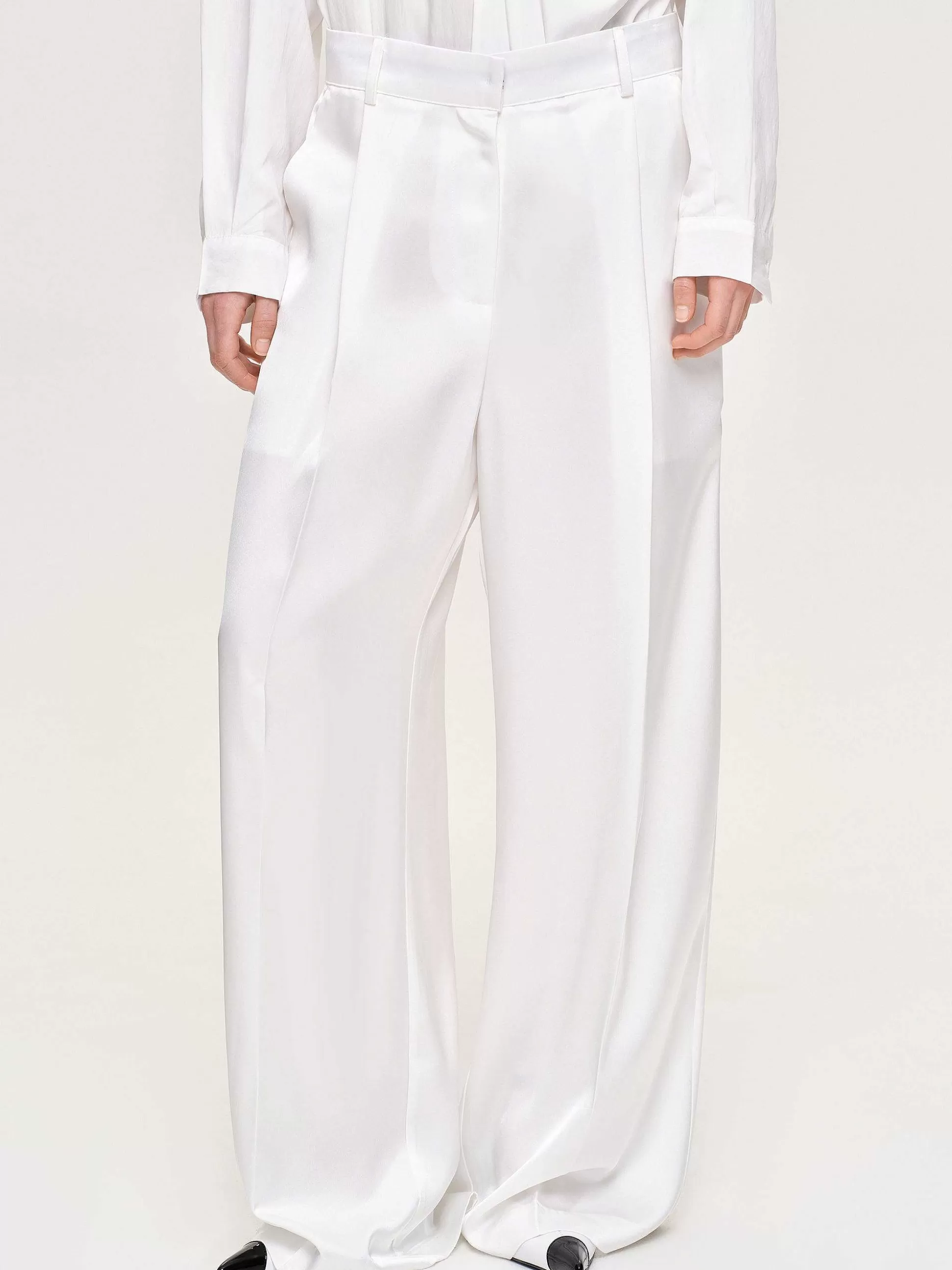 Source Unknown Pantalon Taiamo Fluide Satin, Blanc Clearance