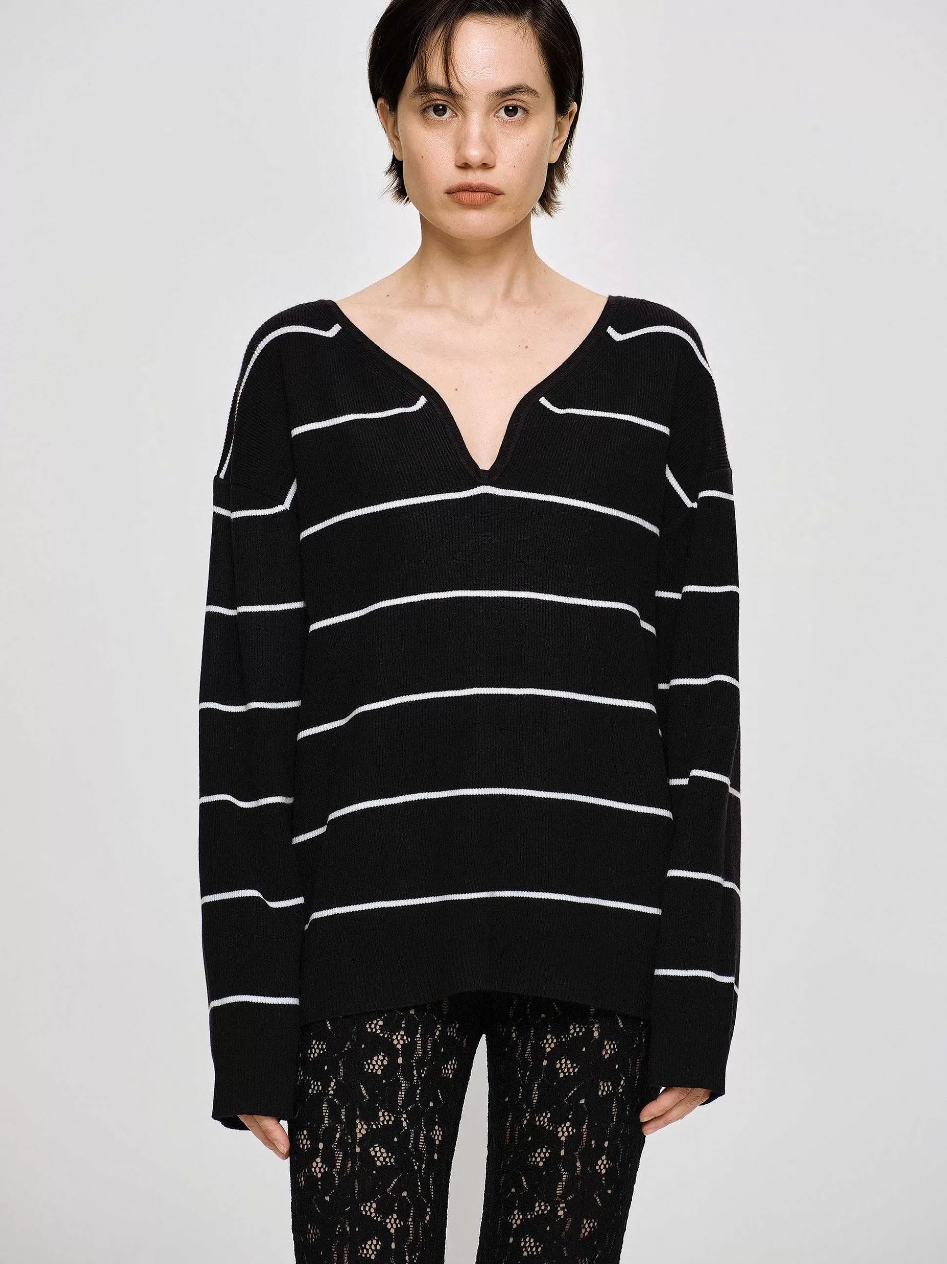 Source Unknown Pull A Col En V Profond, Noir Best Sale